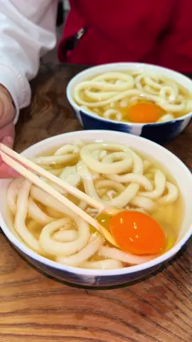 孤独のグルメに登場した激渋うどん屋！太麺で優しい味わいだった！📍福岡・博多「みやけうどん」 （営業時間） ・11:00〜17:00 （定休日） ・日曜日 #福岡グルメ #tiktokfood #japanesefood 