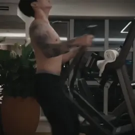 JUNGKOOK WORKING OUT SHIRTLESS AND OUT OF THE SHOWER FOOTAGE ?$2?:82?:?!!!!! #jungkook #goldenjungkook #jungkookbts #bts 