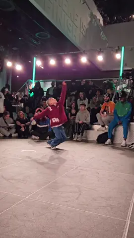 OWN THE FLOOR LND @The Capsule @Nike Thank You For Having Me ! What An Amazing Experience. The Amount Of Talent On The Floor Was Insane!!  Thank you To The Judges @Dlonze @Cori D  Billy @BARAMACHINE The Hosts @Hanna Dimtsu Geni Lou & The Djs @Tilly Indigo  @DjMisterS  #fyp #dance #dancebattle #battles #ownthefloor #london #danceyourstyle #afro #dancehall 