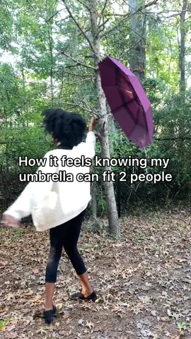 @Tumella has 42 inches of coverage while weighing less than 1lb! #tumellaumbrella #tumella #tumellaugc #tumellacontest #undermytumella 