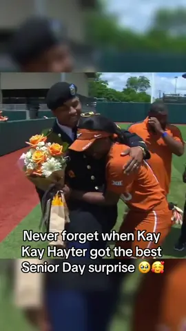 This #surprise #Homecoming is too #wholesome 🫶 #texaslonghorns #softball 