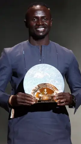 El jugador más humilde Sadio mane #historiadefutbol #sadiomane  #futbol #SabiasQue 