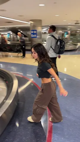 what airport? #fyp #egirl #viral #fakebody 