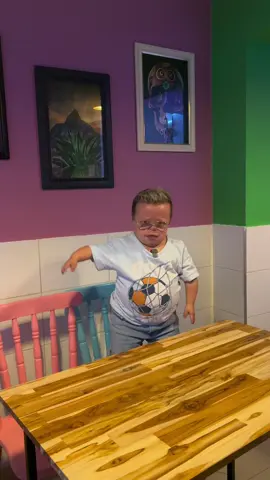 Chavelito enseñandote a preparar un taco mexicsno  #juanchinbrodie #juanchi #juanchinbro #humor #comedia #chavelito #lerolerocandelero 