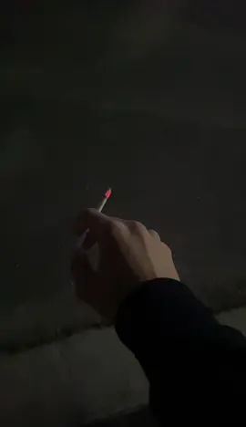 #fyp #viral #cigarette #smokin #sad 