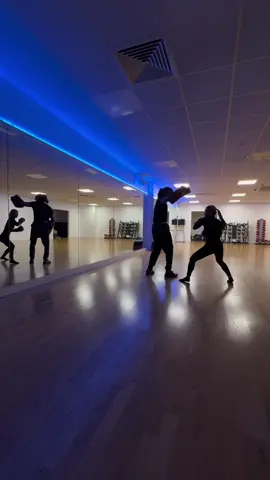 #mma #mmagirl #combatsport #wembley #thegymgroup #london #model #hobbie #influencer #Lifestyle #Fitness 