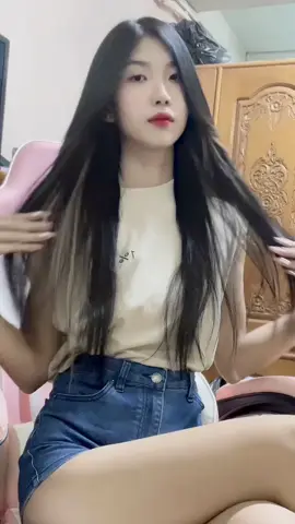 အချစ်တွေလျော့နေပီ 😢