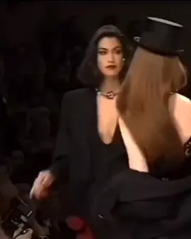 Supermodel Yasmeen Ghauri for Yves Saint Laurent Fall 1991 #yasmeenghauri 