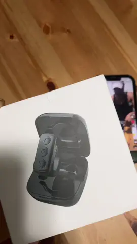 ADZERD TIKTOK REMOTE @ADZERD #adzerd #jjvaughnsworld #foryourpage #fyp #viral #trending #viralvideo #trending #viralvideo #dadsoftiktok #tiktokblackfriday #trendingsong #xyzabc #duet #live #fypシ #daddy 