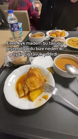 Bu yediğimiz çiğ tavukların hesabını kim vericeek#kyk #yurt #ankara #fypシ゚viral #keşfetbeni #keşfet #foryoupage #foryou #keşfetteyizzz #kykyurt #kykyurtgünlükleri #keşfetbeniöneçıkarttiktok #yemek #yemektarifleri 