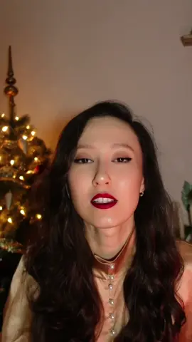 Elegant ladies keep these things private 🤫 Join Elite Ladies program to refine yourself and elevate your life ✨ the link is in my profile 😘 #elegant #elegantlady #elegance #elegantwoman #howtolookexpensive #classystyle #chicstyle #highsociety #oldmoney #affluence #howtobealady #levelup #quiteluxury 