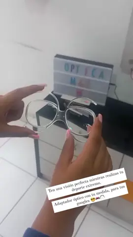 Te gustan los deportes extremos y necesitas corrección óptica?  Tenemos la solución un adaptador óptico lo colocas en tus googles... 🤓🏍🥽#saludvisual #adaptadoroptico #googles #enduro #moto #lentes #visionperfect #motocross #coreccionoptica #gx7 