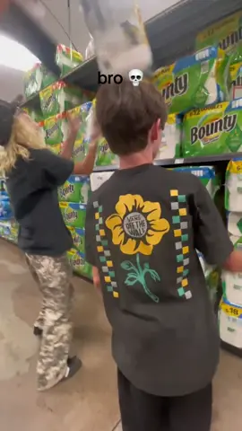 The walk away is so real 😭 (@🧛) #friends #bestfriend #fail #funny #comedy #hoest 