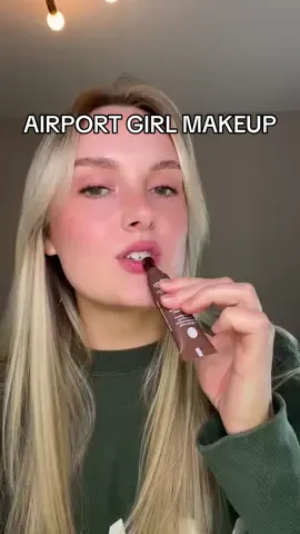 All my tips for the perfect “airport girl” makeup that will catch everyone’s eyes while you catch your flight this holiday season! What lady would you like to see next? #airportgirl #airportgirlmakeup #airportmakeup #makeuptutorial #whosthatlady #makeup #beauty #naturalmakeup #skinlikemakeup #travel #holidaytravel #traveltips @etudeofficial @Maybelline New York @ColourPop Cosmetics @Naturium @NYX Professional Makeup @IT Cosmetics 