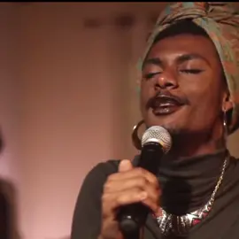 Liniker - zero #liniker #linikereoscaramelows  #foryou #mpb #musica #fy 