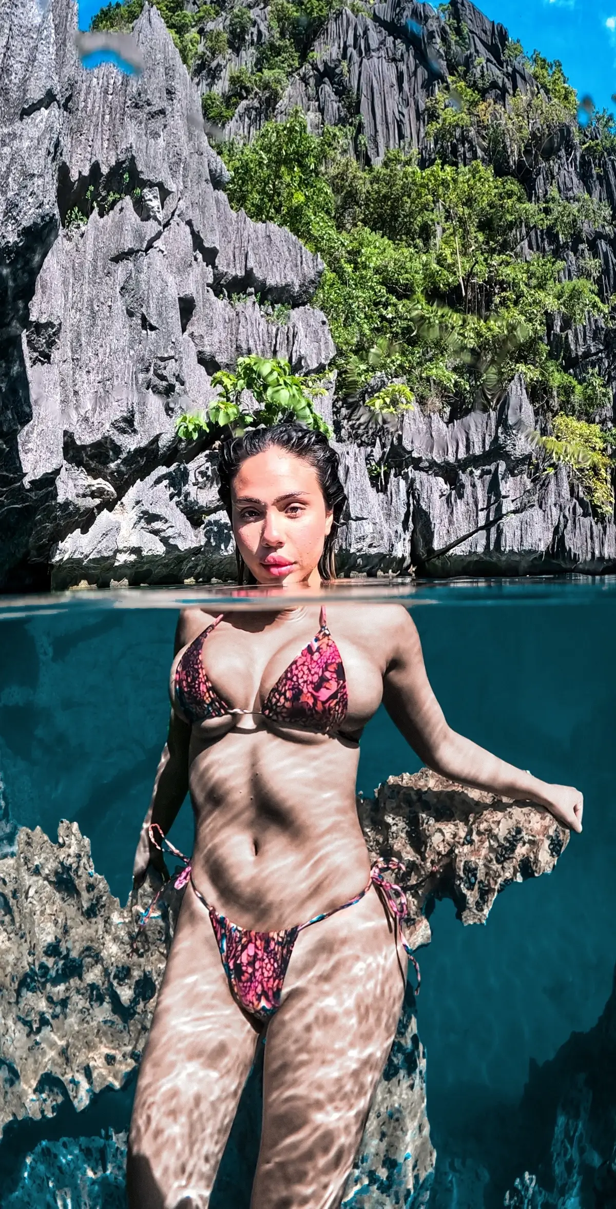 I am in charge of how i feel and today i feel fierce. #underwaterphotographer #underwatervideographer #underwaterworld #freediver #freediverlife #barracudalake #coronpalawan #safetydiver #molchanovs #gopro #gopro11 #dmjtravelandtours