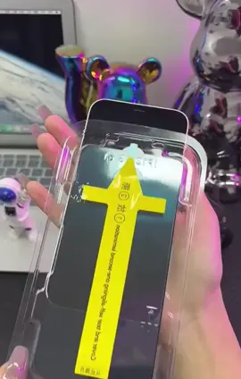 Kính cường lực chống nhìn trộm có khung tự dán tại nhà dễ dàng #kinhcuongluc #cuonglucchongnhintrom #iphone #samsung #cuongluciphone #cuongluckinhkong #hot #dienthoai 