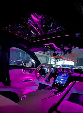 Nội thất C mới màu trắng của Mercedes-Benz được trang bị đầy đủ, không gian được nâng cấp Trần nội thất tuyệt vời #AmbienceLightEffect #cclass2022 #SportsOnTikTok 