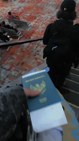 First time ke singapur ternyata senyaman dan seindah itu next time gass lagi haha#CapCut #singapore #changiairport #merlion #foodstreet#mbs #marinabythebay #gardenbythebay #gardenbythebaysingapore #light #trend #sound #tiktok #fypシ 