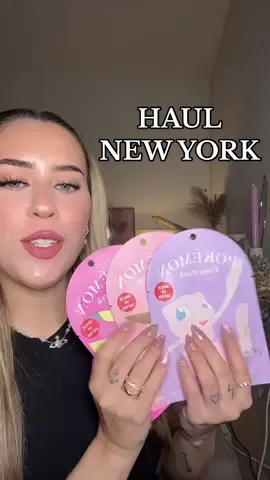 Replying to @stefavnia ecco la haul di tutto quello che ho preso a NEW YORK! compresi i 400$ da sephora e le blind box! che ne pensate? 🛍️✨ #haul #shopping #newyork #sephora #supreme #blindbox #acquisti 