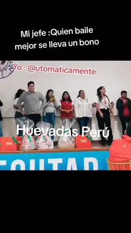 Mínimo un pollipavo 😎😎 Sacó los pasos prohibidos  #huevadas #huevadasperuanas #huevadasperu #huevadasmexico #memesperu #memesespañol #memes #memesperuanos #memeslatam #thisisperu #lindomiperú #peru #perú #bailarin #bailedenavidad #canasta #canastanavideña #baile #donchezina #lodiotodo #baileton #pasosprohibidos 