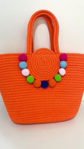 SIMPLESMENTE PERFEITA ✨ Bolsa de praia e passeio feita em corda de algodão e com zíper.  Espaço interno excelente!  Por apenas R$129,90 🛒 Compre agora em nosso WhatsApp 📲 (11)953844826 📦 Entregamos em todo Brasil  #bag #minibag #lojadebolsas #bolsasfeminina #bolsas #bags 