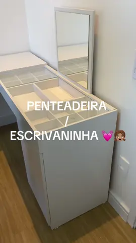 Escrivaninha Penteadeira de Canto 💓🫶🏻 136x136cm com Espelho 1 Porta Star Belaflex A Escrivaninha de Canto com Penteadeira STAR é um móvel de design moderno e multifuncional, além das funcionalidades de uma Escrivaninha, possui espaço organizador para objetos e joias, contendo também espelho que é fixo (não abre e fecha). Versatilidade é tudo, não é mesmo? Possui porta convencional com dobradiça metálica, pintura UV, acabamento fosco. #escrivaninha #penteadeira #quarto #quartodemenina #quartoinfantil #enteada #reforma #reformaapartamento #ape