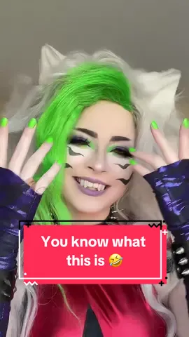 Obligatory old cosplay trend post 🥰🥰🥰 #cosplay #roxannewolf #securitybreachcosplay #fivenightsatfreddy #animenyc2023 