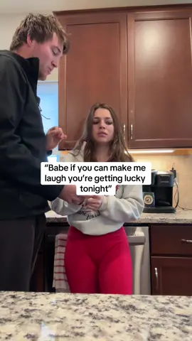 😂😂 #ifyoucanmakemelaugh #couplecomedy #couplehumor #fyp #prankongirlfriend #funny 