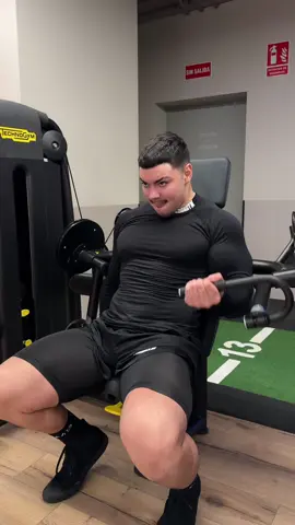 no es magia ni nada, pero hara vuestro entreno efectivo y entretenido 💞 #gym #gymmotivation #Fitness #fitnessmotivation #aesthetic #biceps 