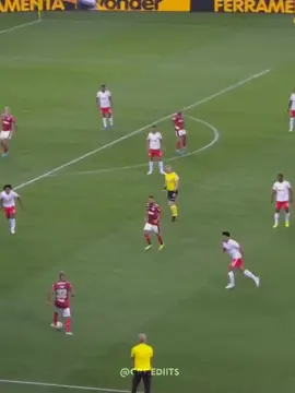Flamengo destruindo o bragantino, com direito a hat trick de Pedro 🤷‍♂️❤️🖤 #nacaorubronegra #crfediits #brasileirao #mengo 