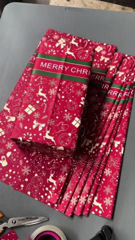 #giftwrapping #giftwrap #christmasgiftwrap 