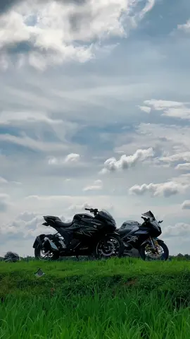 সাধ আছে, কিন্তু সাধ্য নেই 🥺 মধ্যবিত্তদের শুধু স্বপ্ন থাকে, স্বপ্ন কখনো বাস্তবে রূপ নেয় না। 💔#foryou #foryoupage #viral #viralvideo #support #newidpleasesupport #fypシ #brokenheart💔 #suzukisf🖤 #r15m #fypシ 