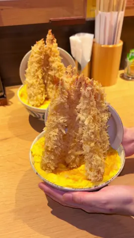 毎日行列ができるとんかつ屋の裏メニュー！えび盛りカツ玉丼！ 📍福岡・博多「とんかつわか葉」 （営業時間） ・11:00〜14:30、17:00〜20:45 （定休日） ・不定休 #福岡グルメ #tiktokfood #japanesefood 