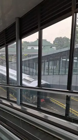 Bandung dengan Mendung nya #bandung #bandunghits #storywa #storywhatsapp #story #keretaapi #kai #kereta #kai121 #keretaapikita #keretaapiindonesia #tripbytrain #fyp #foryou #xyzbca 