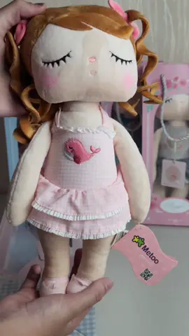 Conheça a encantadora boneca Angela da Metoo! 🌟 #diversaoinfantil #metoo #brinquedos 