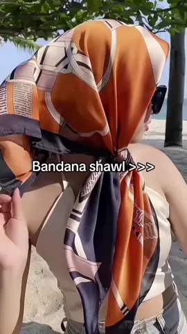 Women Banda shawl >>> is now available on our showcase. Click the yellow basket to order 💌 #fyp #foryou #foryoupage #bandana #shawl #women #maushoppinghaul #shoppinghaul #budolfinds #getyoursnow 