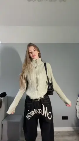 na cebulke trzeba #dlaciebie #fyp #OOTD #grwm @Moonlight Mansion  pants 