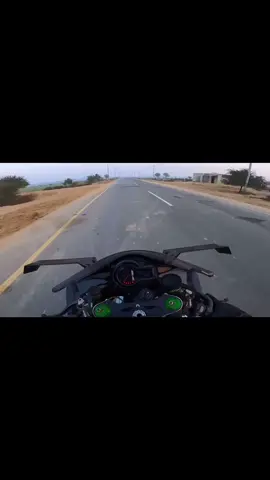 H2r flyby #bikelife #motorcycle #throttletherapy #superbike #adrenaline #edit #h2r 