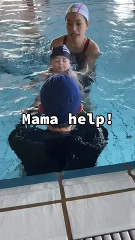 Swimming lesson for babies👶🏻🏊‍♂️ #babyswimming #swimminglessons #スイミング #ベビースイミング #赤ちゃんのいる生活 #babytiktok #babymama #firsttimemom #firsttimeparents #pinoyfamilyinjapan #fyp 