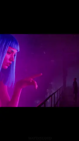 Hello handsome… 👀 #ryangosling #bladerunner2049 #movie #film #movieclips #scifi 