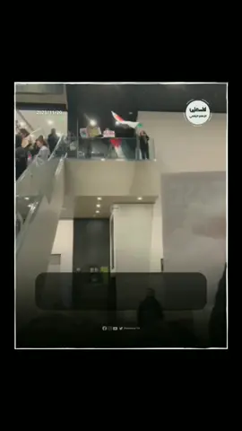 Hundreds of Palestinian supporters stormed the hall of the US Democratic Party in California, demanding a ceasefire, leading to the meeting being canceled.
