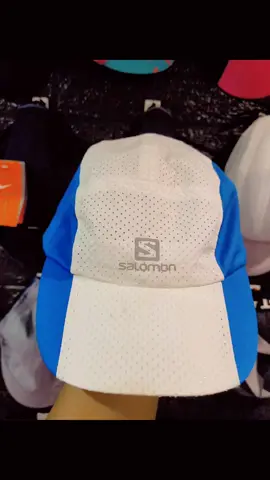@Salomon @Tomás De Avila @deavilaoutletstor @Santiago De Avila #salomon #gorrasoriginales #gorras #caps #exclusive #piezasexclusivas #MuseumMAD #madcollectors #HATSalomonBlueWhitWhite2018 