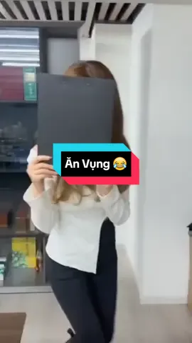 Ăn vụng 😂#xuhuong #haihuoc #vuinhon #giaitritiktok #thucung #TikTokAwardsVN2023 #tiktokthucung #tiktokfunny #fyp @anhduongthucung 