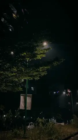 جنت انت بليلي شمعة وبالحزن لعيوني دمعة وصلولي حجي عنك  جذبت كل الحجي وصدكيتك يا حسافة طلعت بذات انت يا حسافة ليل ومضيع نجمتة لو ردت اعتب عليك  العتب ما يفيد وياك . . . #هيثم_يوسف #ماريد_اعتب_عليك   #هيثم_يوسف_ماريد_اعتب_عليك  #غانم_الكعبي #ليث_يوسف #هيثم #تسعينات_عراقيه #تسعينات_عراقية  #تصاميم_اغاني_عراقيه #اعتب_عليك  #تصاميم_اغاني_عراقية #جنت_انت_بليلي_شمعه 