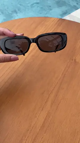 Modelo retro ! Garanta o seu  #oculos #oculosdesol #verao #verao2023 #oculosmasculino 