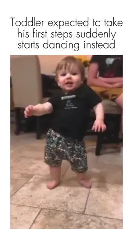 #baby_funny2023 @baby_funny @baby_funny @baby_funny #bébédanseur #babydance #babyfunny #cutebabies #babylove #lustigebabys #Neonato #funnybabiesoftiktok #babyusa #funnyvideos #videodroles #usa_tiktok #laught #cute #funnybabies #Love #funny #tiktokkidsforkids #tiktokkidsindonesia 