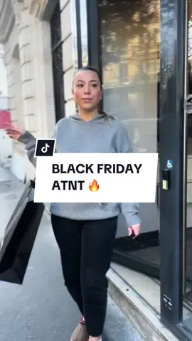 Pour profiter de nos promotions RDV en boutique ou sur notre site 🔥😍 📍31 avenue Mac-Mahon, 75017 Paris #promo #blackfriday #blackfridaystyle #blackweek #shoopingaddict #streetwear #atnt #outfitsideas #streetwearaddict #addictedtonicethings #sweats #tendance 