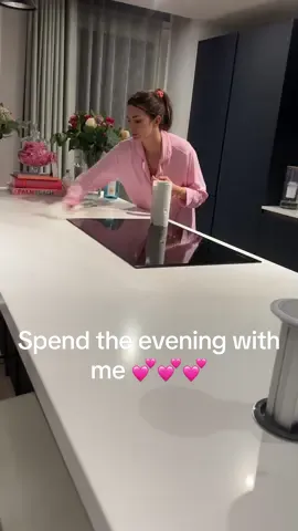 Spend the evening with me ✨🫧🍴 #eveningroutine #eveningvlog #cooking #dinner #cookwithme #cookdinnerwithme #plateup #fyp #skincare #skincareroutine 