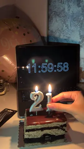 00:00 🫶 21 💗#CapCut #viralvideo #constantine #marriot #birthday #anniversaire #fypシ゚viral #fypシ #WheneverWherever 